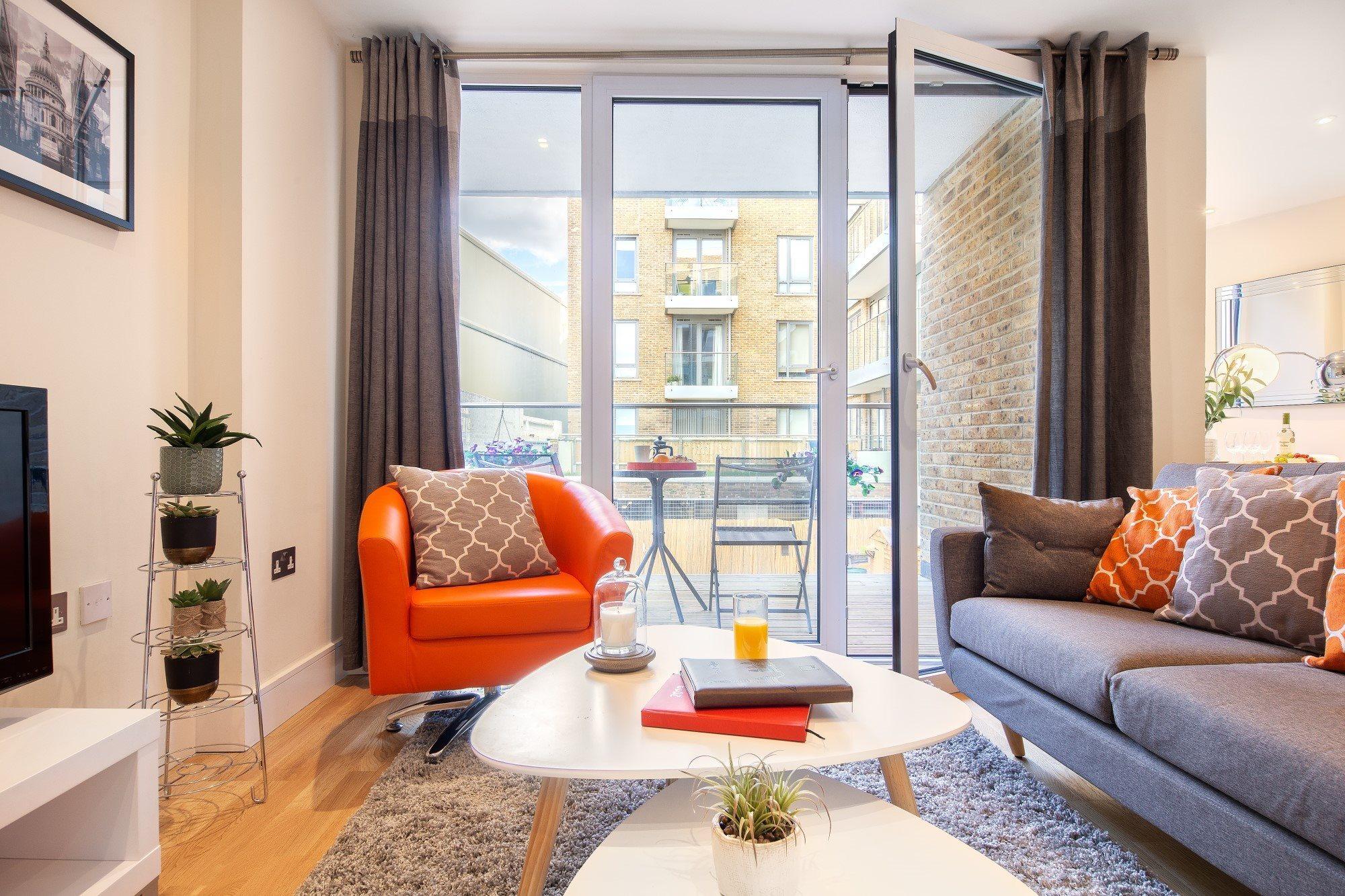 Two Bedroom Serviced Apartment With Balcony In Weymouth Building, Deacon Street London Ngoại thất bức ảnh
