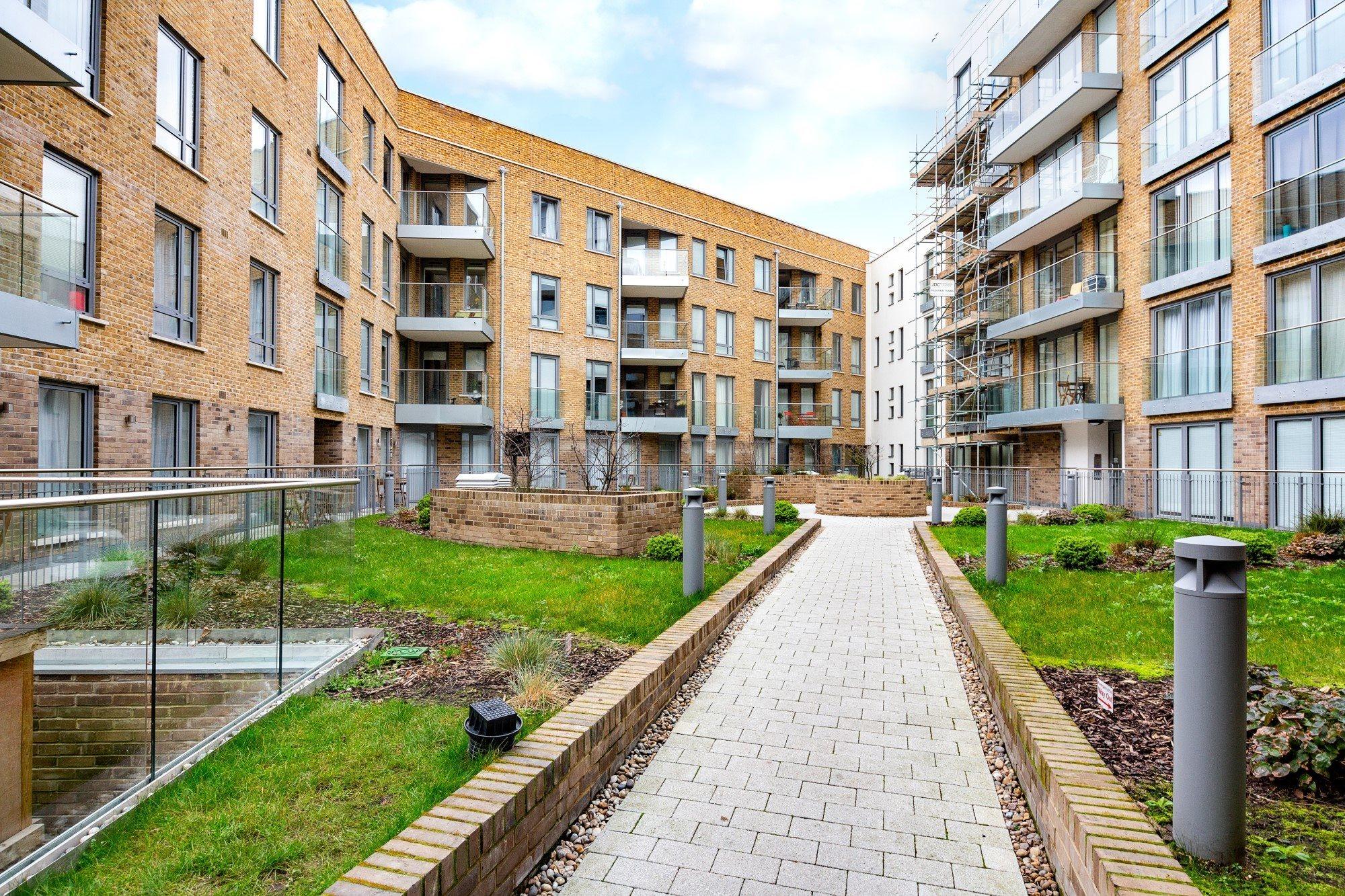 Two Bedroom Serviced Apartment With Balcony In Weymouth Building, Deacon Street London Ngoại thất bức ảnh