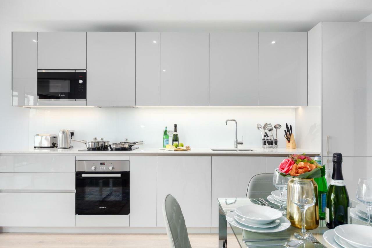 Two Bedroom Serviced Apartment With Balcony In Weymouth Building, Deacon Street London Ngoại thất bức ảnh